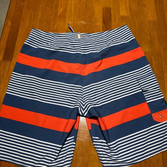 Quiksilver Waterman Striped Stretch Boardshorts Blue Red White 36 21” Outseam - Picture 7 of 9